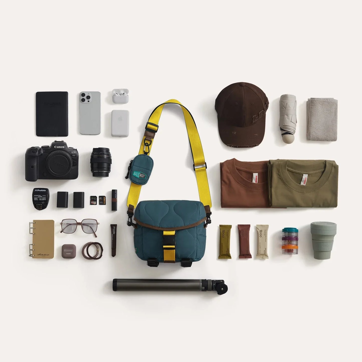 Vionsi Paz 4L Camera Sling