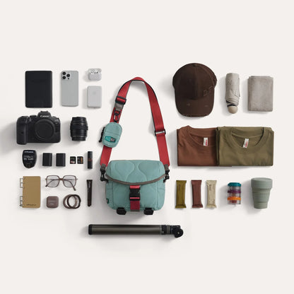 Vionsi Paz 4L Camera Sling